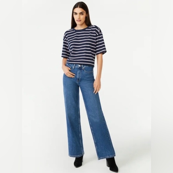 Free Assembly “The Full Wide Straight” Blue Jeans size 6 - Picture 3 of 9